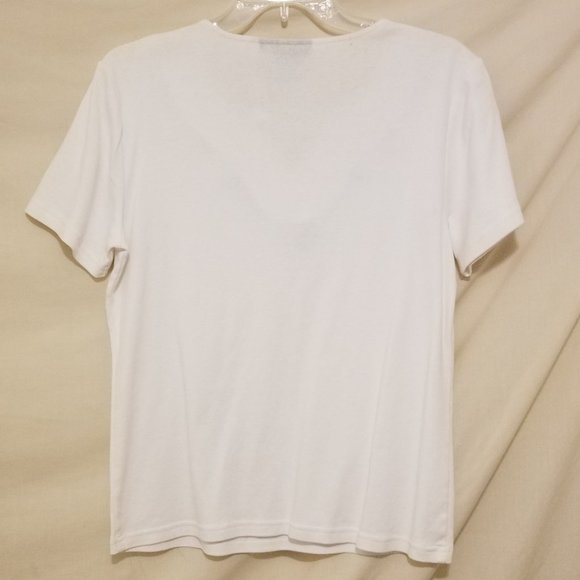 Karen Scott White Blouse Embellished with Embroidered Blue Flowers  Medium - Picture 4 of 4